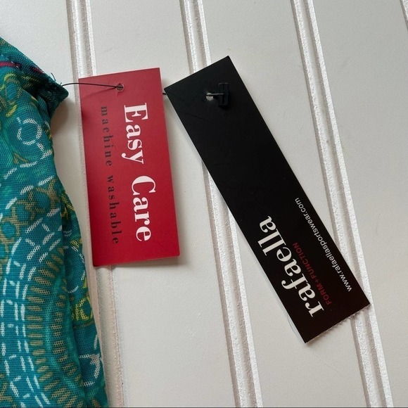 Rafaella Tank Blouse Mesh Teal Green blue Size Small Circles Sleeveless NWT - Picture 3 of 9